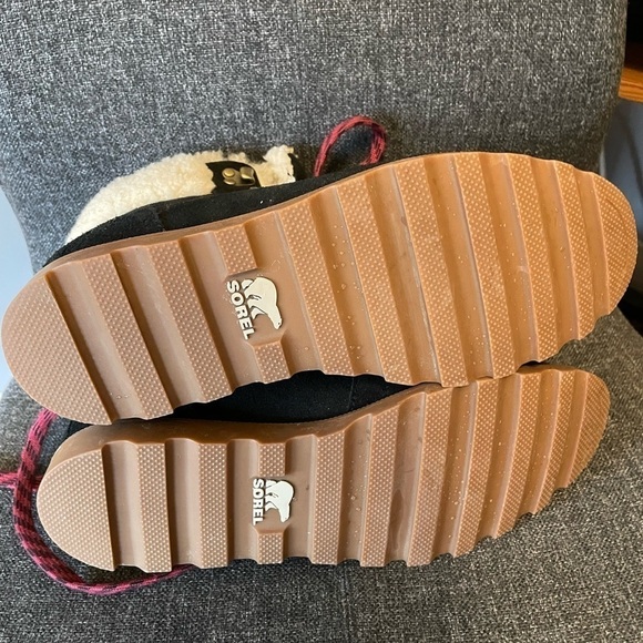 Sorel Ainslie Conquest Suede and Shearling Black waterproof Boots - Picture 5 of 15